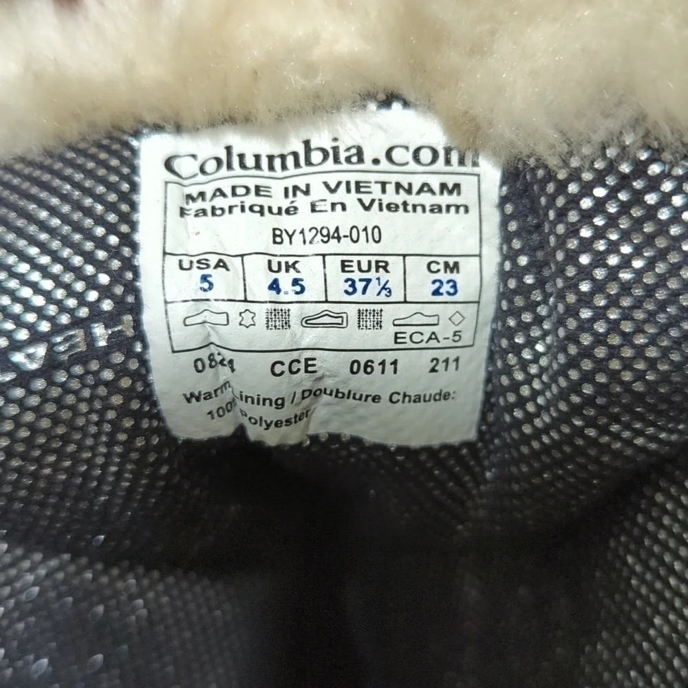 Columbia Tech Lite black/charcoal boots big girl size 5 EU 37.5